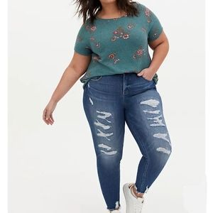 Torrid | Crew Tee - Waffle - Knit Floral  NWT
